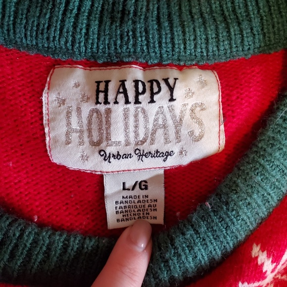 Christmas Sweater - Picture 5 of 9